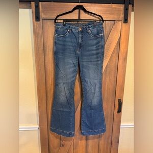 Wrangler Women's Medium Blue Flared Wide Leg Jeans